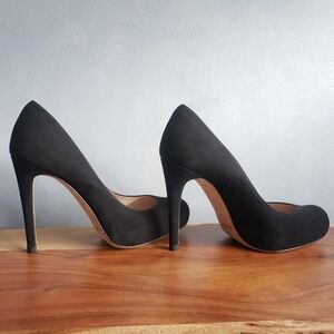 L.K. BENNETT,  BLACK SUEDE  ROUND TOE HIGH PLATFORM PUMPS SIZE, IT 37.5